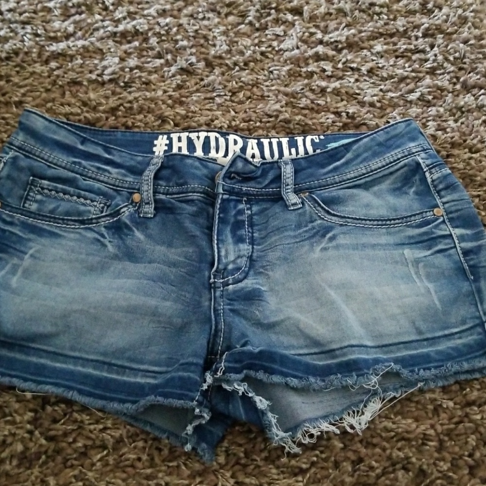 hydraulic shorts